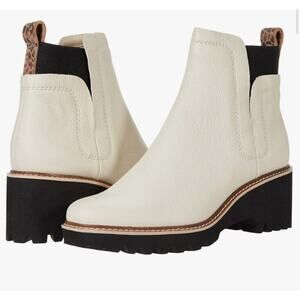 NEW Dolce Vita Women’s Huey H20 Leather Cream Ankle Boots Booties Pull-on Size 9